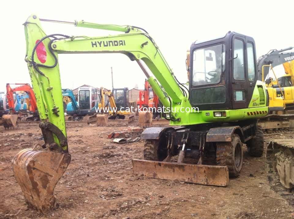 USED HYUNDAI 60W-5 Wheel Excavator FOR SALE